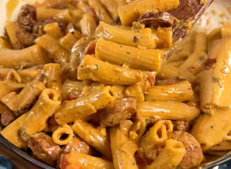 Creamy Cajun Garlic Sausage Pasta